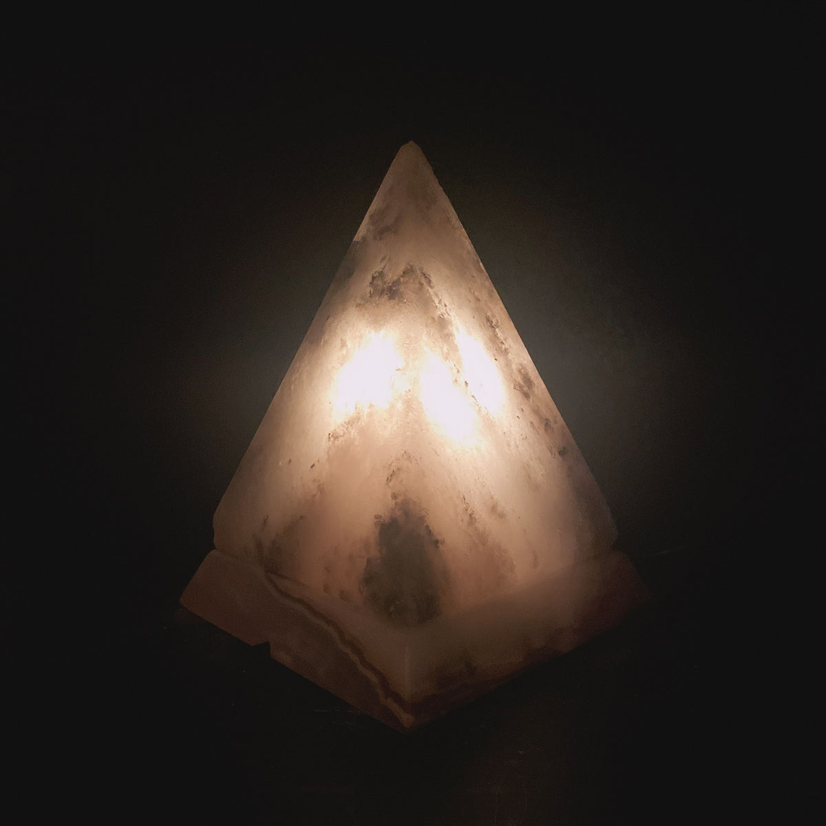 【實拍鹽燈】灰藍鹽燈｜金字塔｜B001002