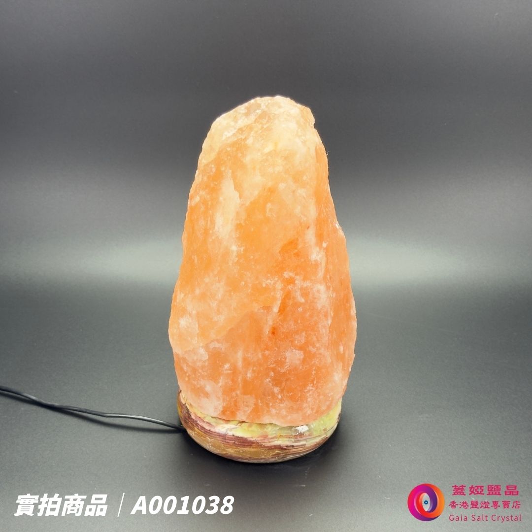 蓋婭鹽晶 玫瑰鹽原礦鹽燈 A001038，正面未點燈