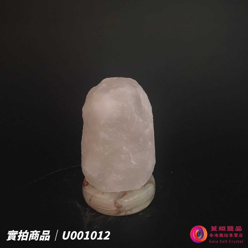 蓋婭鹽晶 白晶鹽原礦 USB 鹽燈 U001012，正面未點燈